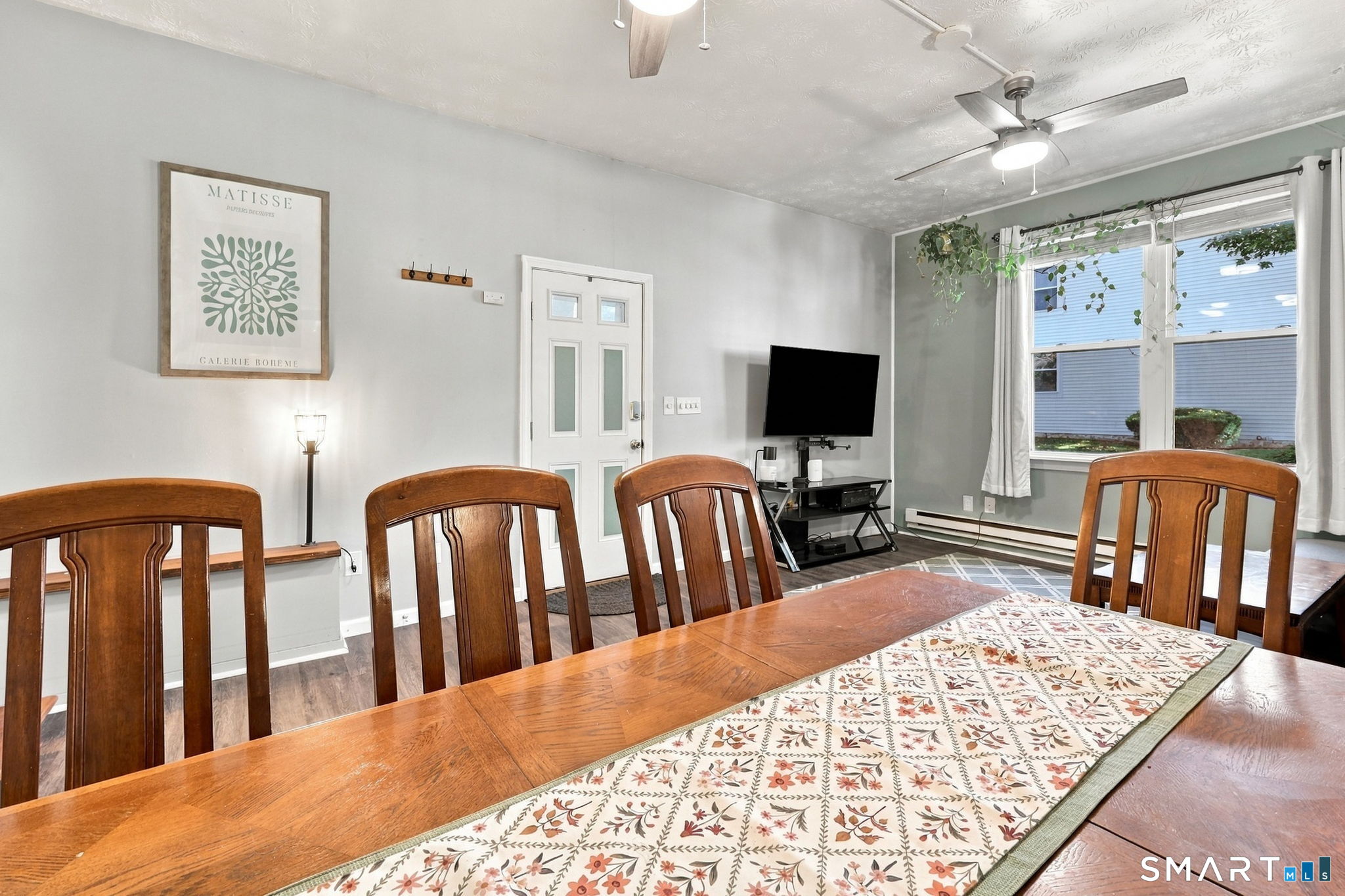 949 Pleasant Valley Road Unit: 4-3