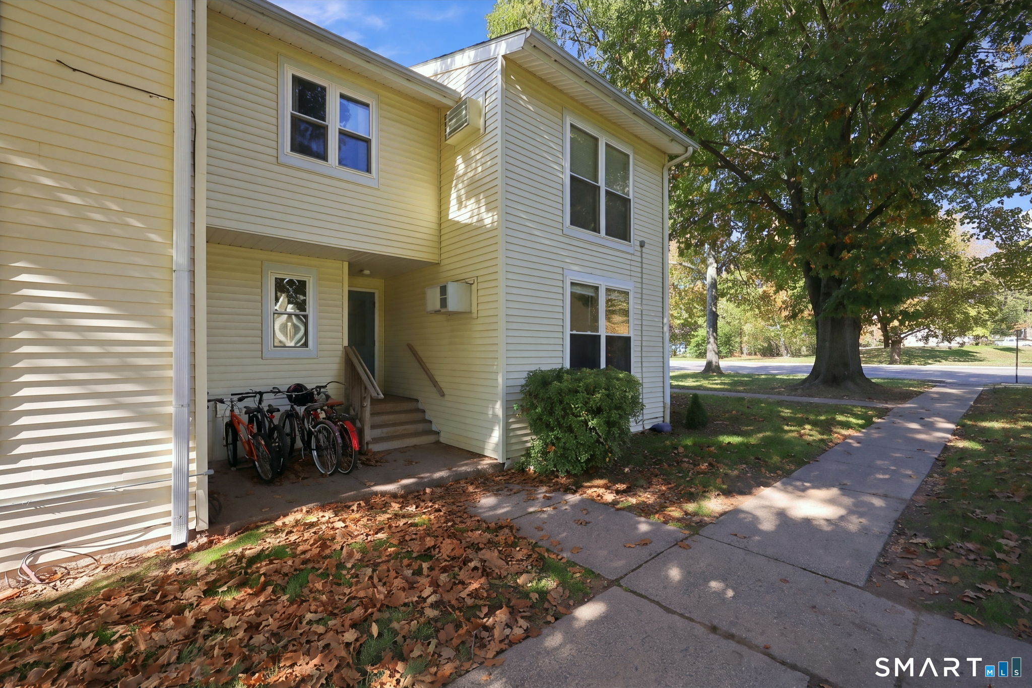 949 Pleasant Valley Road Unit: 4-3