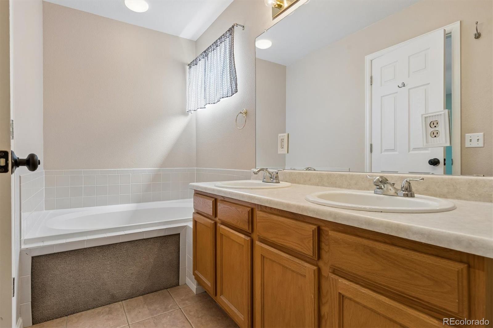3937 Garnet Way