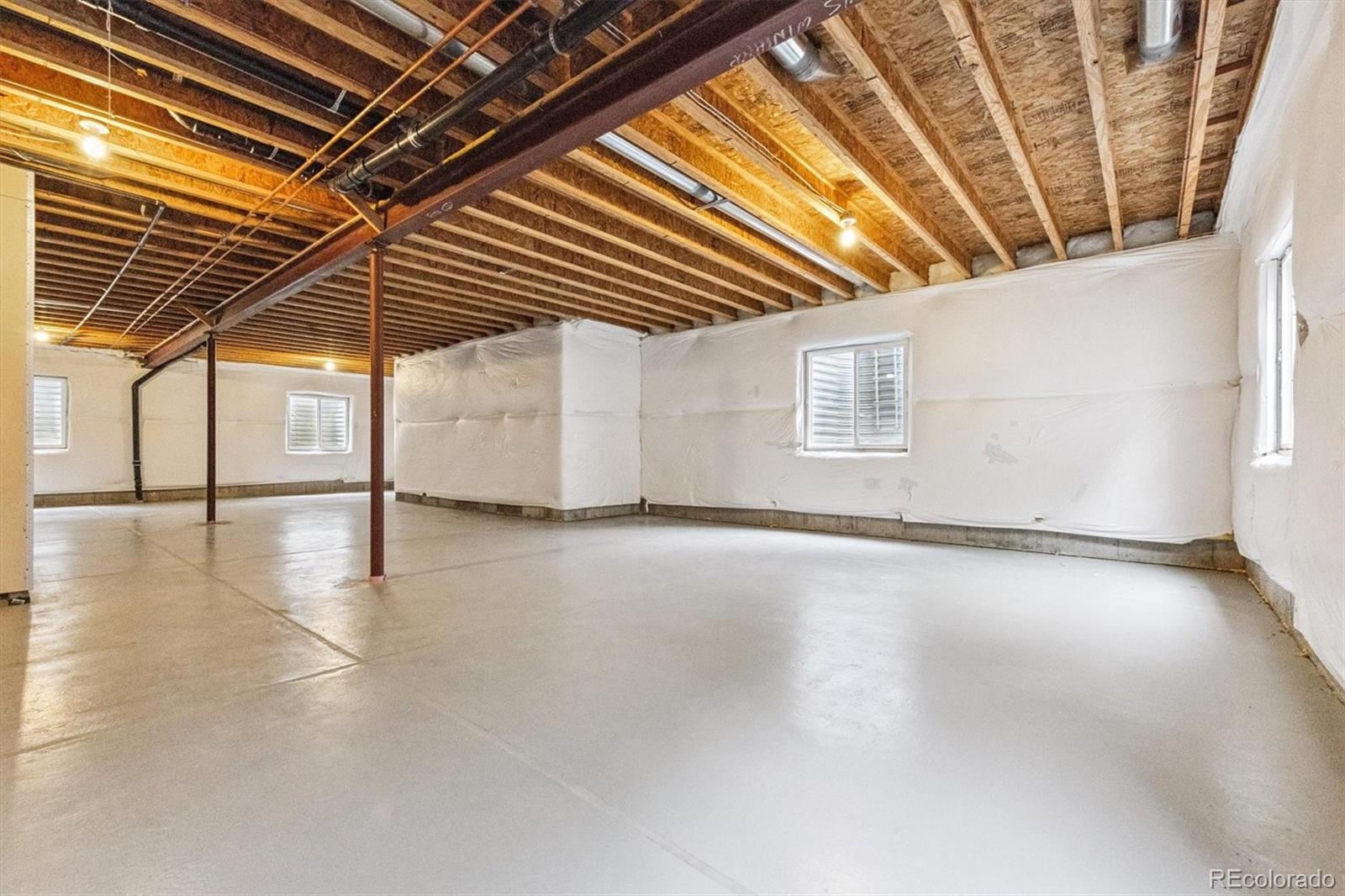 6945 Winthrop Circle