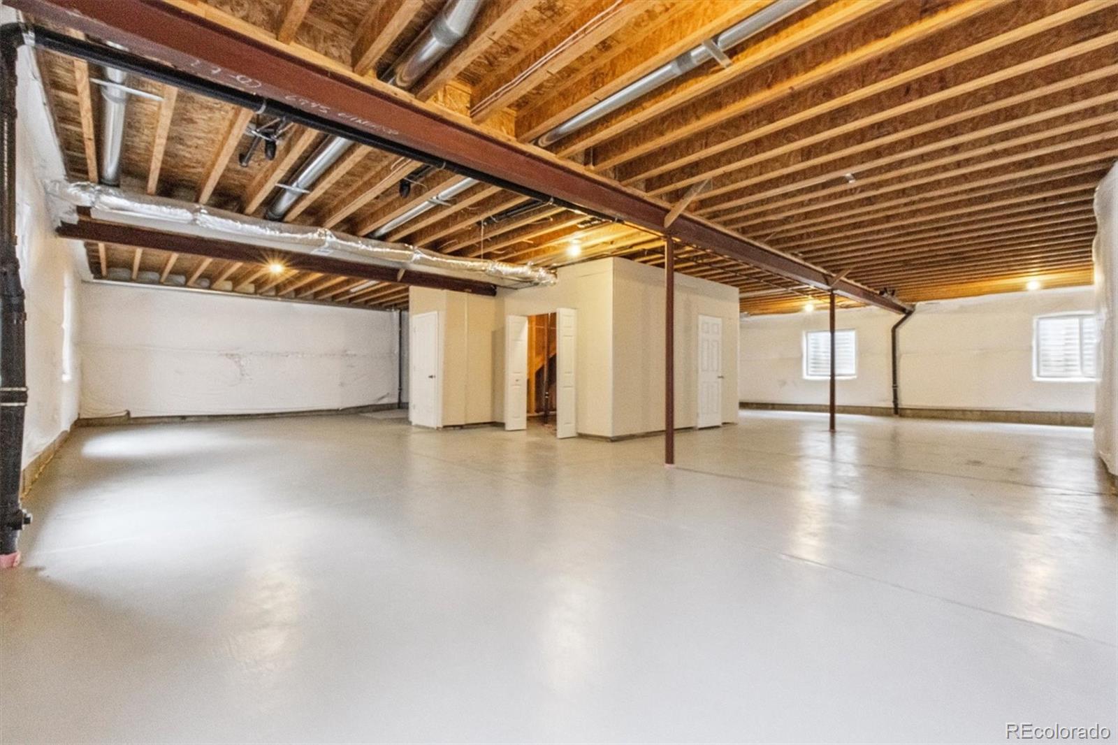 6945 Winthrop Circle