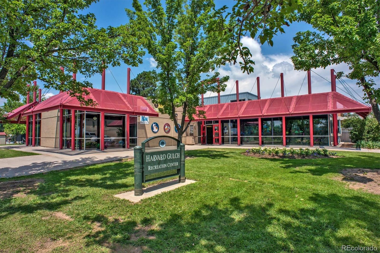 2410 S Lincoln Street