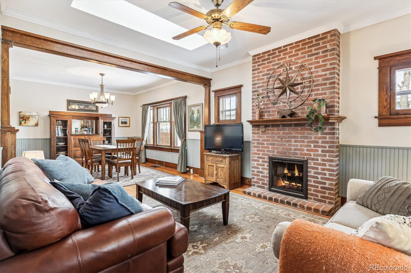 2410 S Lincoln Street