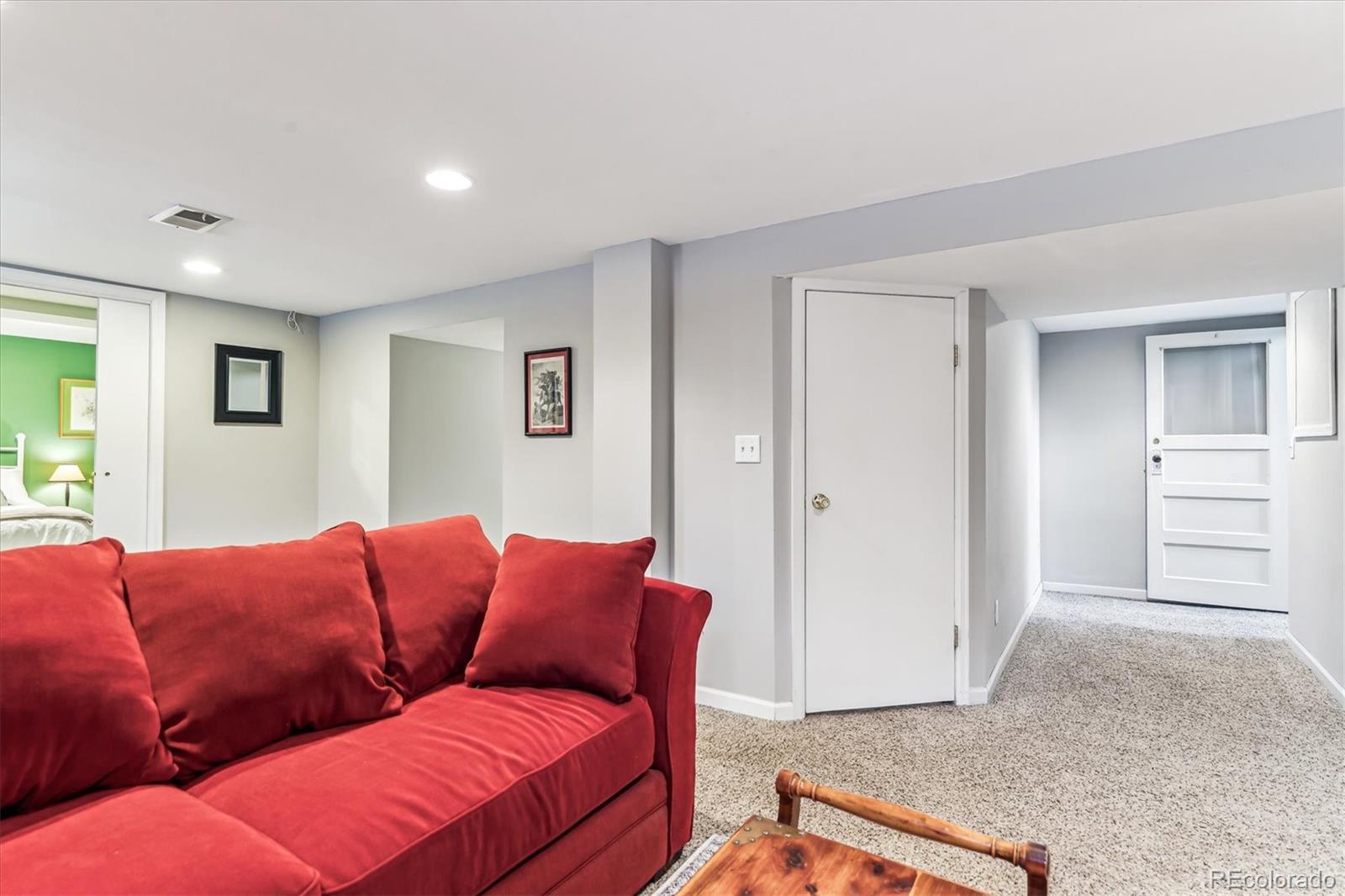 2410 S Lincoln Street