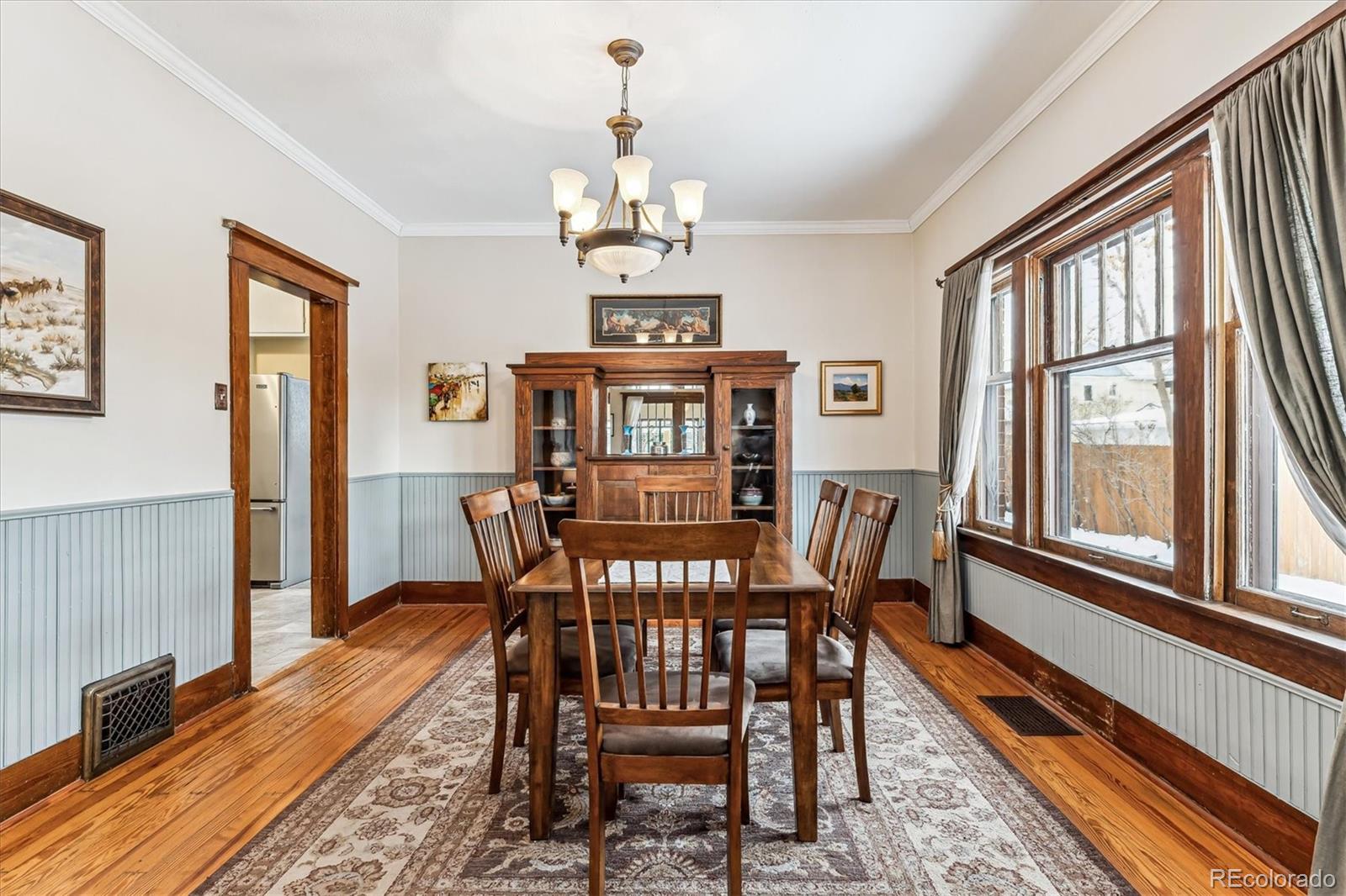 2410 S Lincoln Street