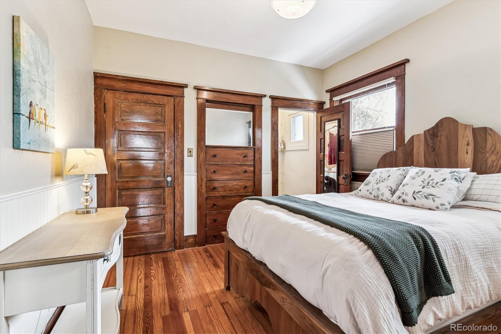 2410 S Lincoln Street