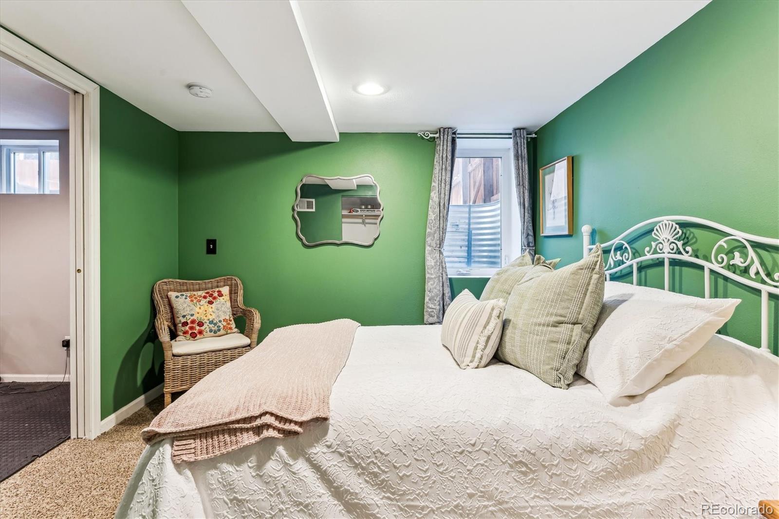 2410 S Lincoln Street