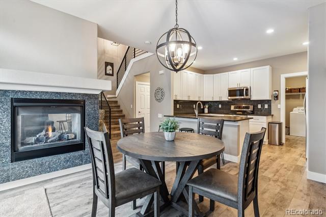 570 Clarendon Loop