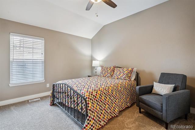 570 Clarendon Loop