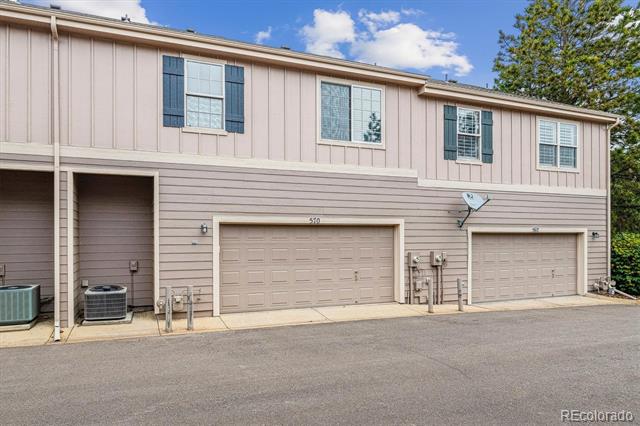 570 Clarendon Loop
