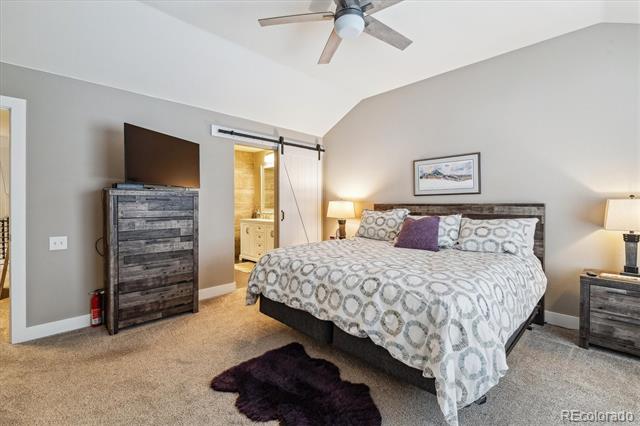 570 Clarendon Loop