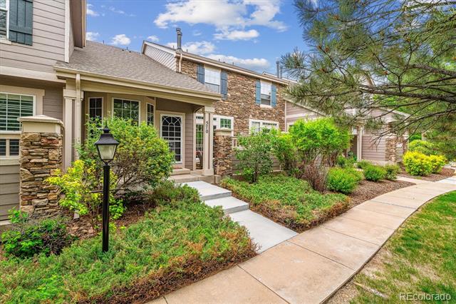 570 Clarendon Loop