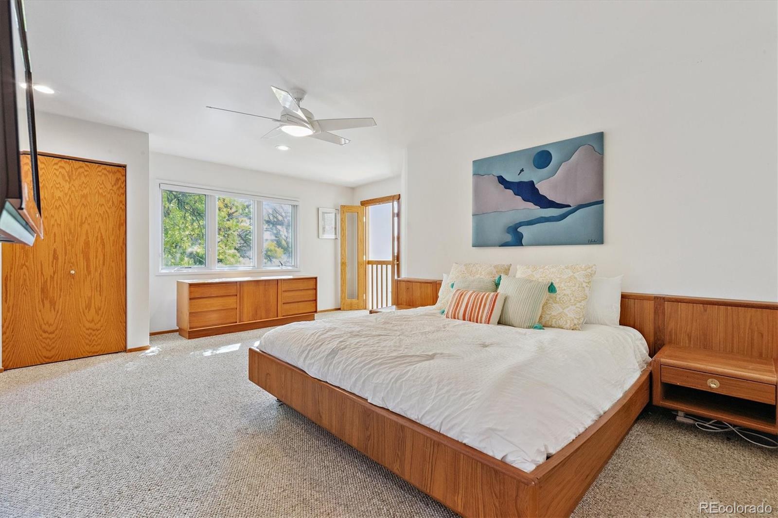 5305 E Dakota Avenue