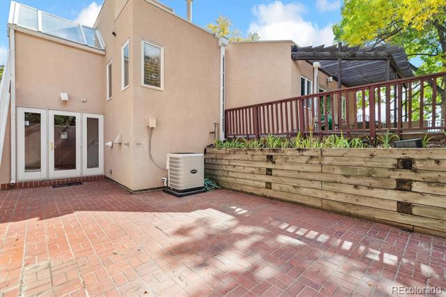 5305 E Dakota Avenue