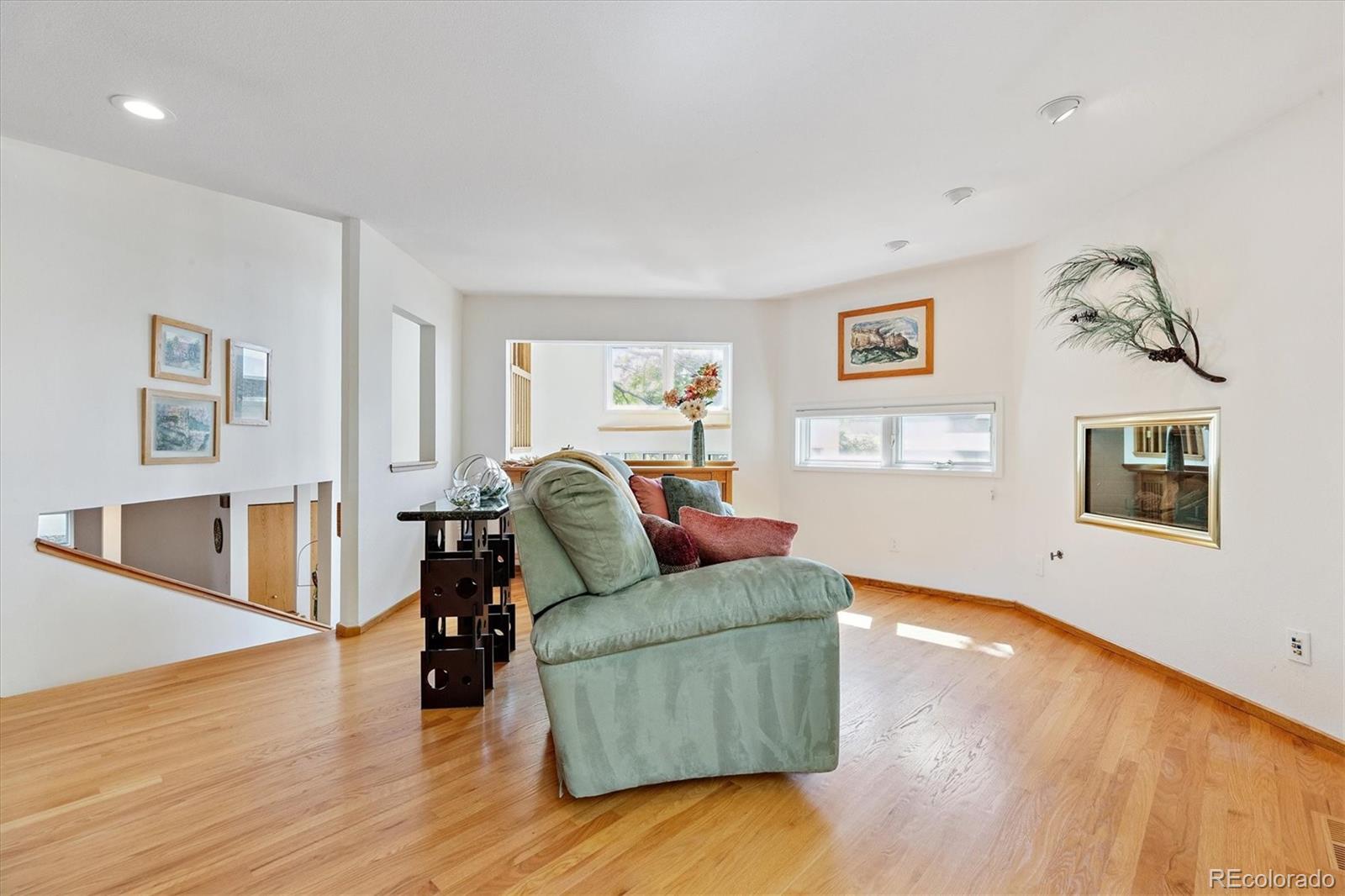 5305 E Dakota Avenue