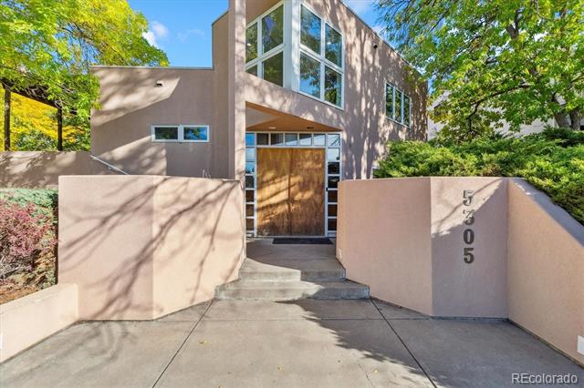 5305 E Dakota Avenue