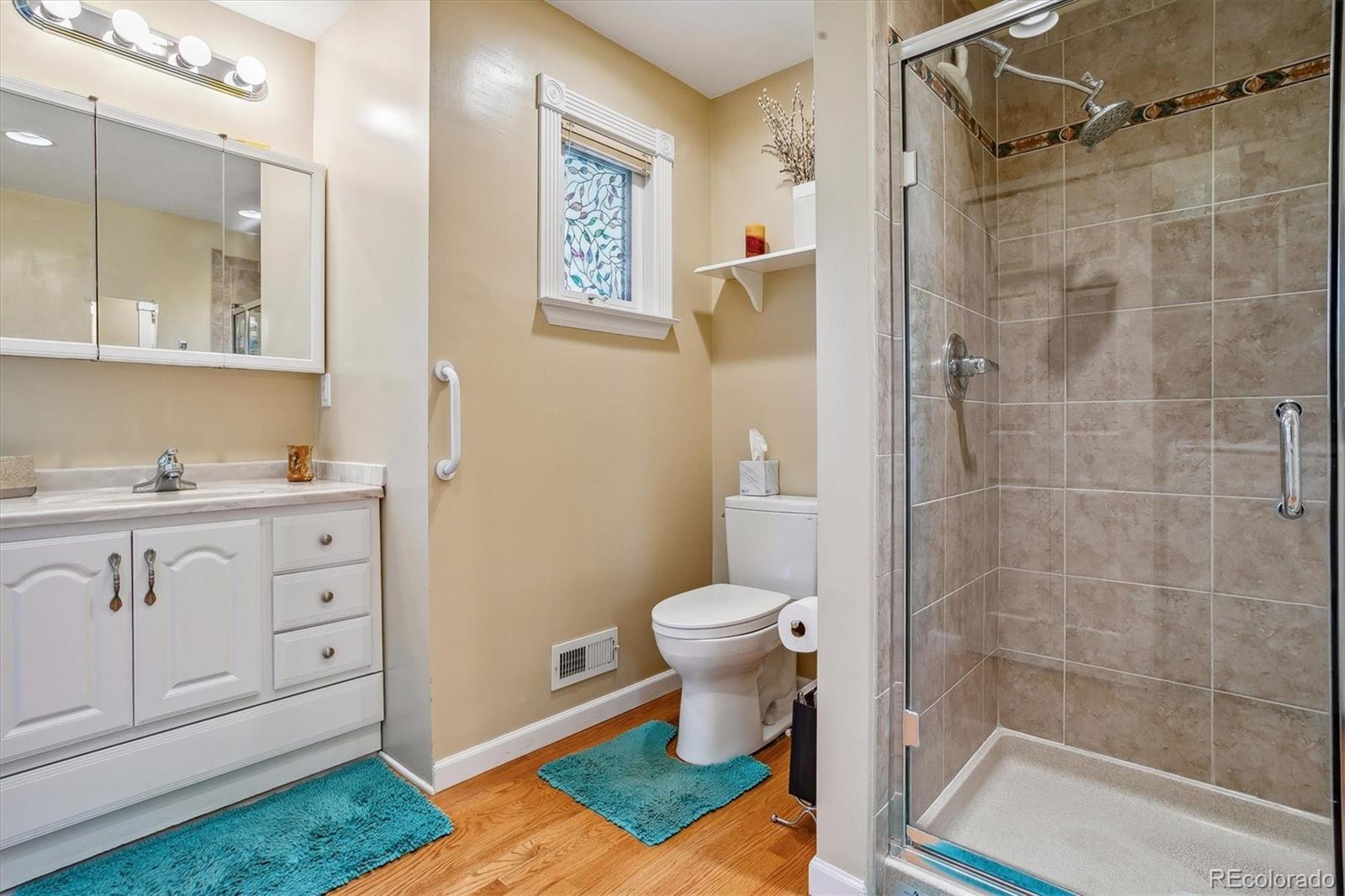 2105 E Dartmouth Circle