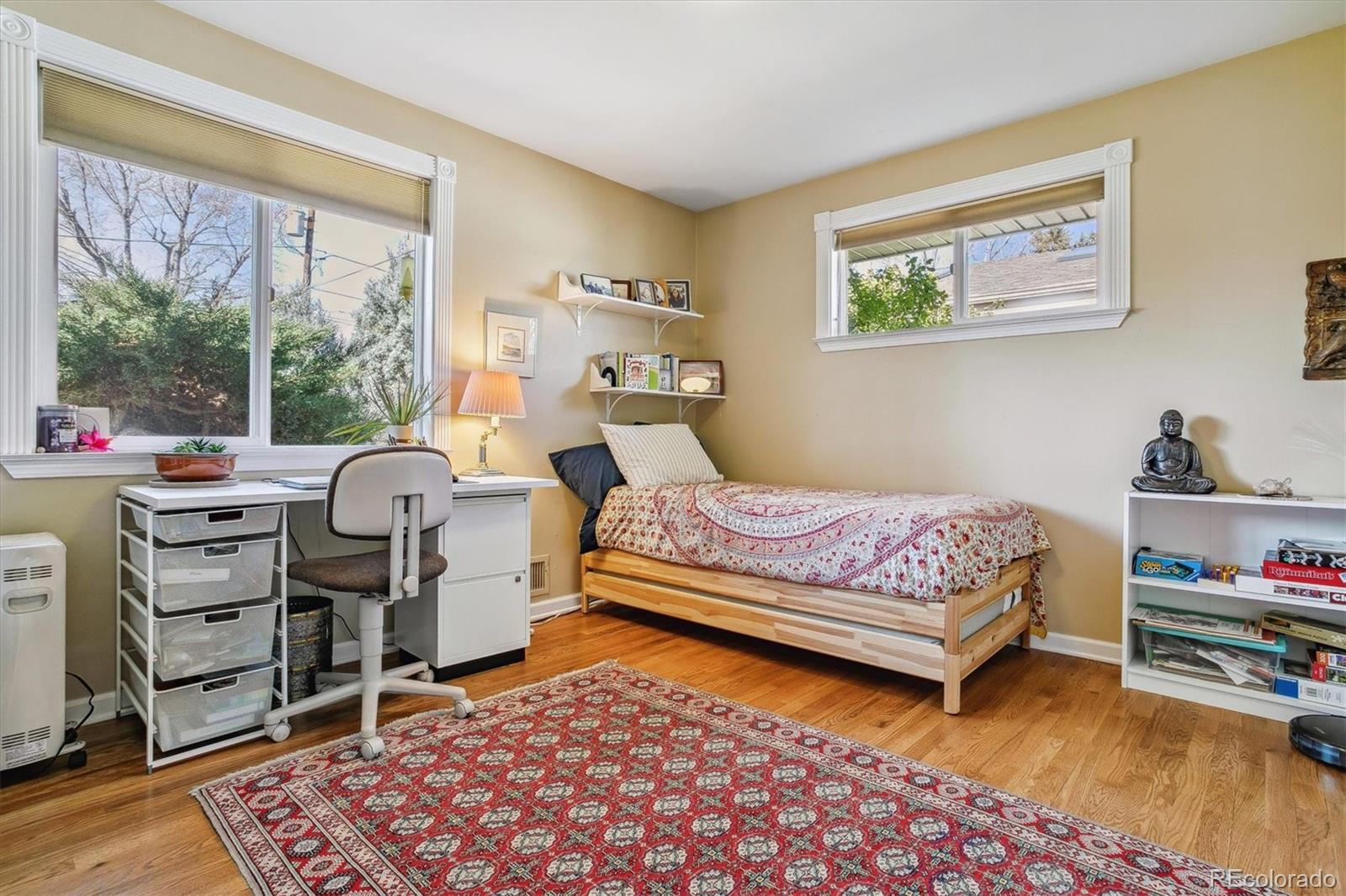 2105 E Dartmouth Circle