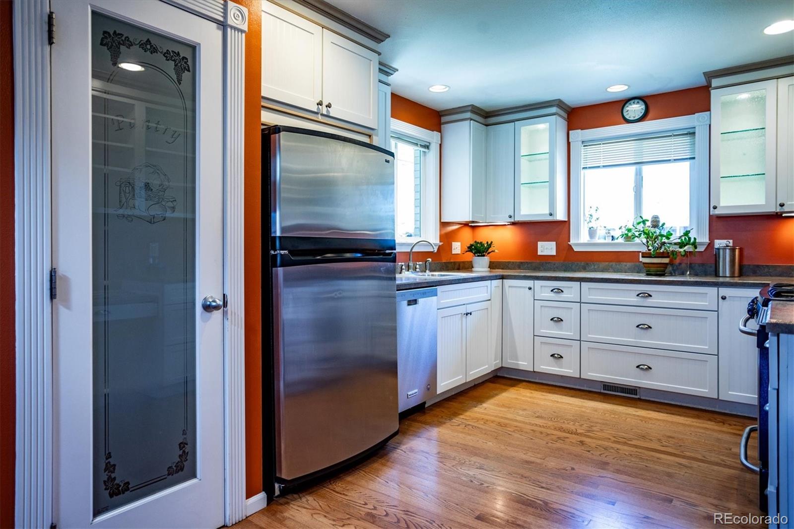 2105 E Dartmouth Circle