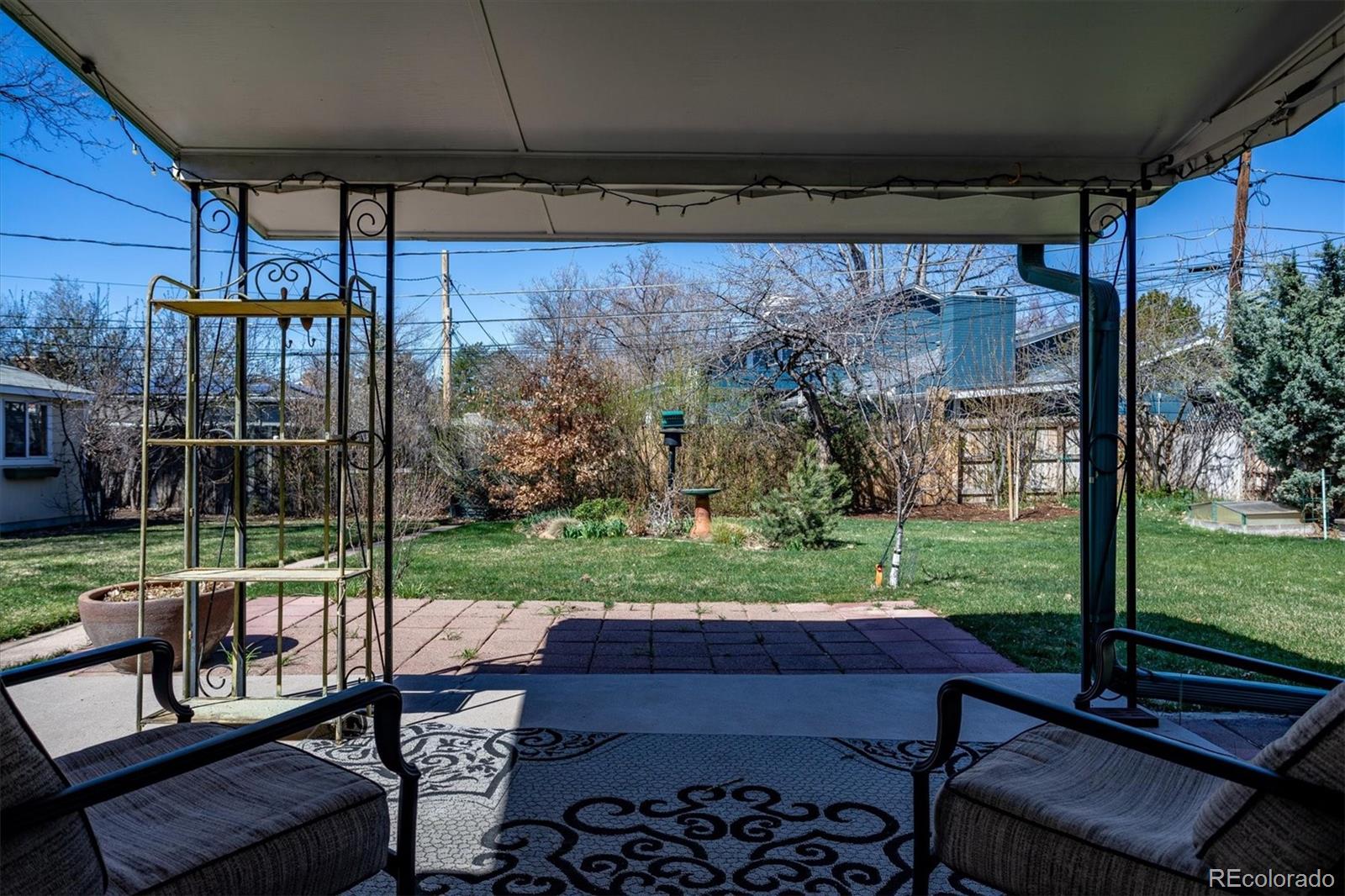 2105 E Dartmouth Circle