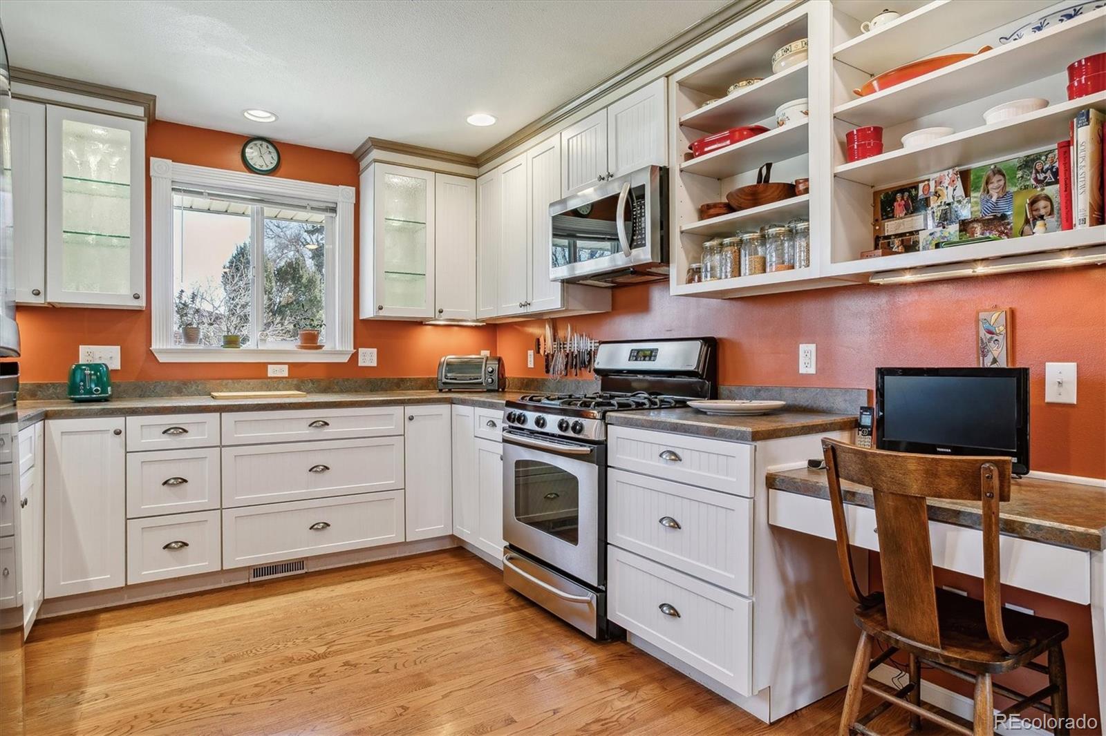 2105 E Dartmouth Circle