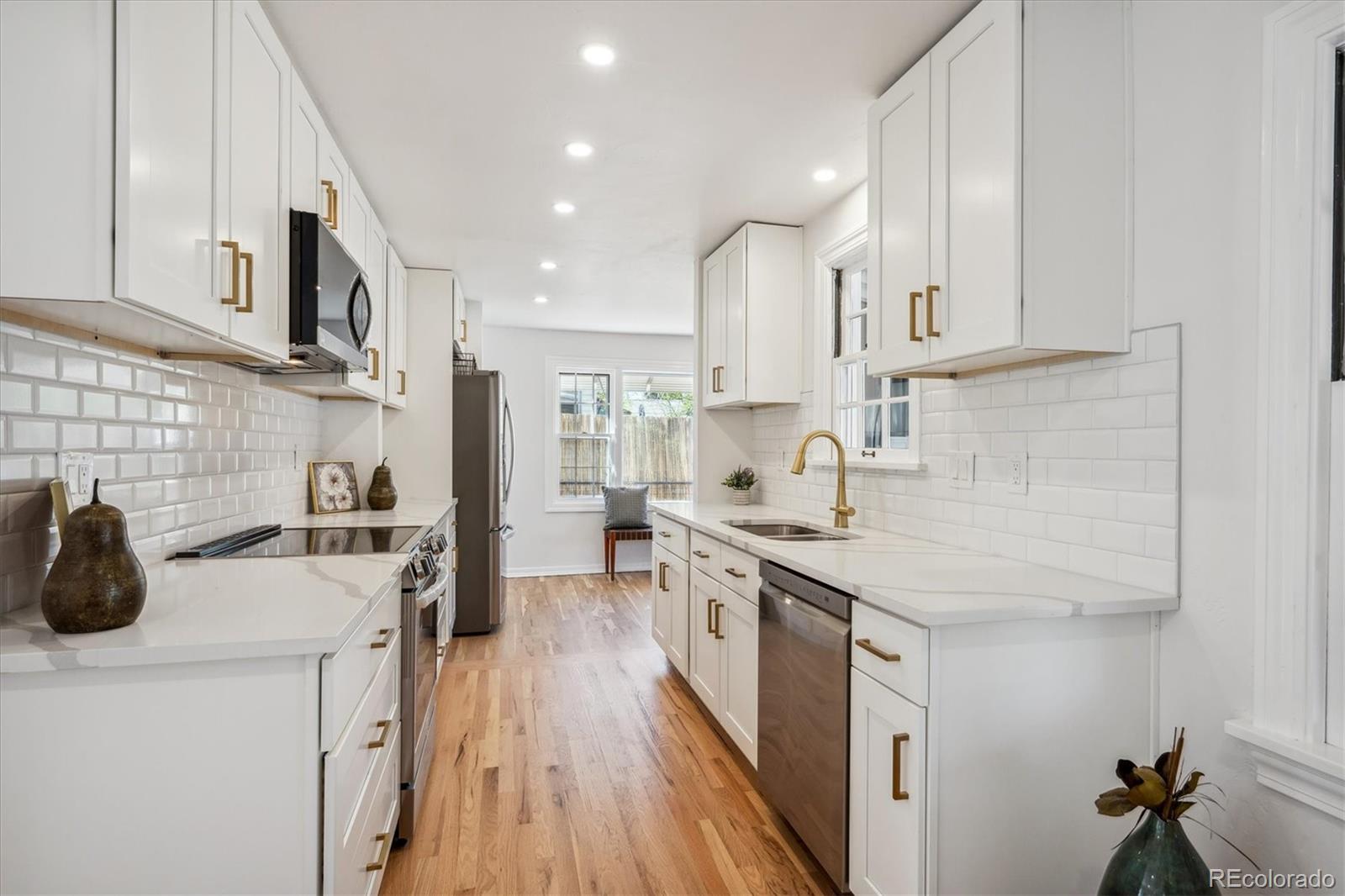 2551 S Lafayette Street