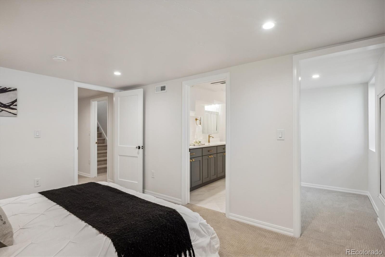 2551 S Lafayette Street