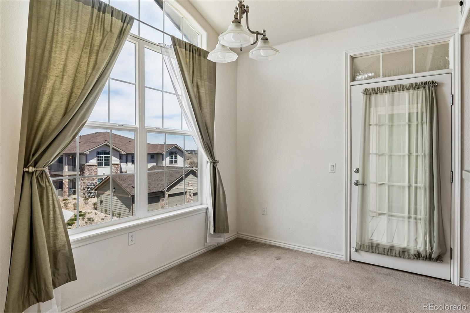 18657 Stroh Road Unit: 4207