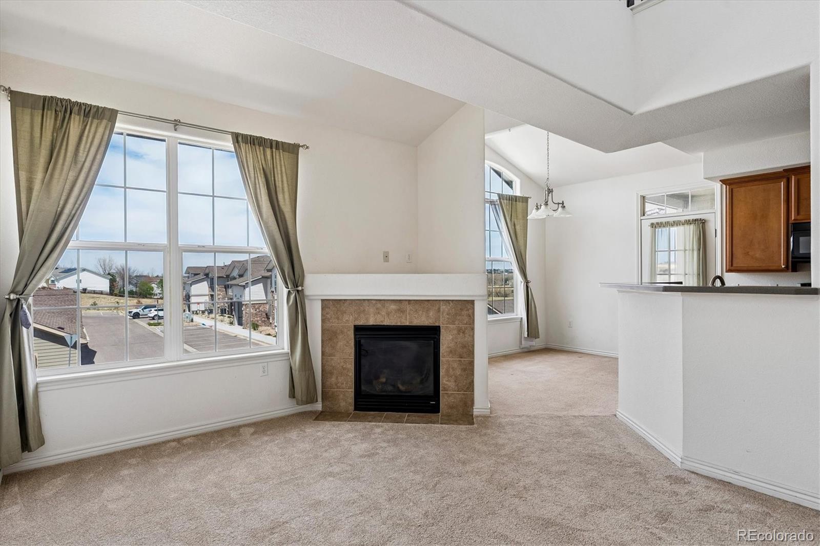 18657 Stroh Road Unit: 4207