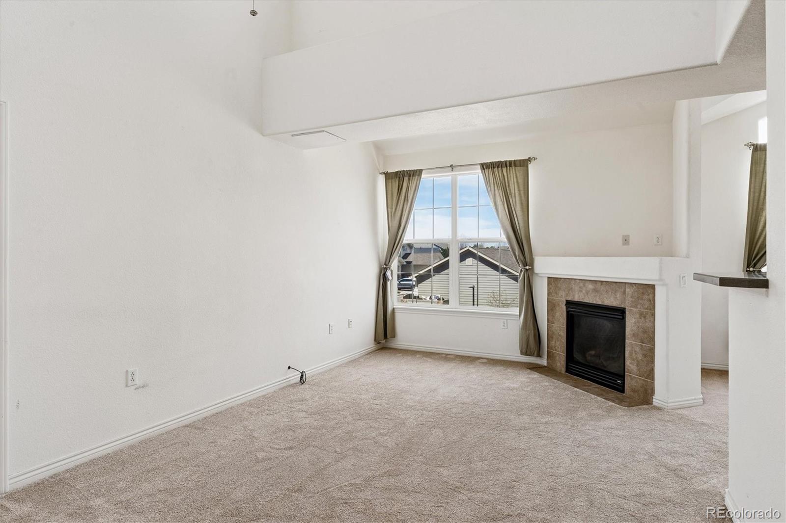18657 Stroh Road Unit: 4207