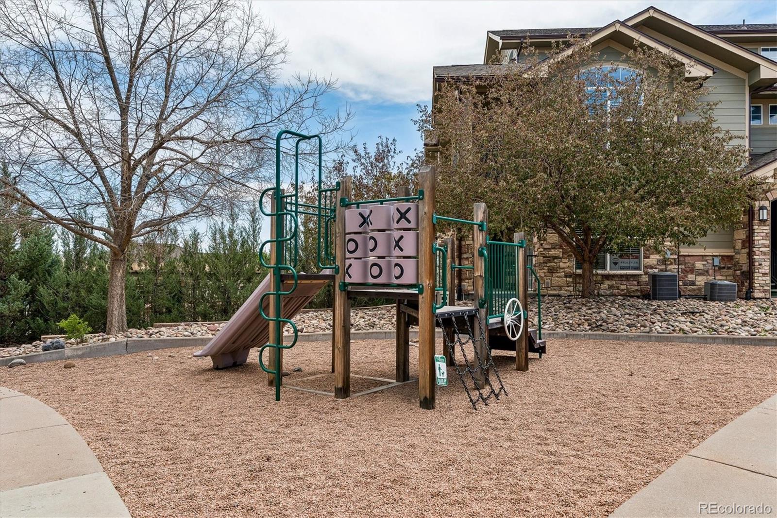 18657 Stroh Road Unit: 4207
