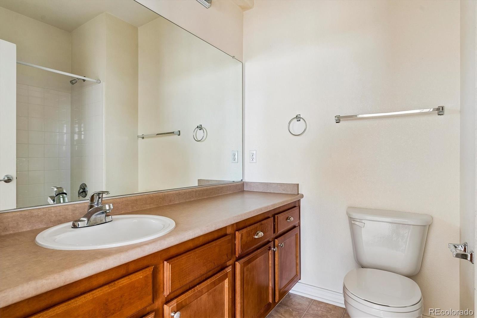 18657 Stroh Road Unit: 4207