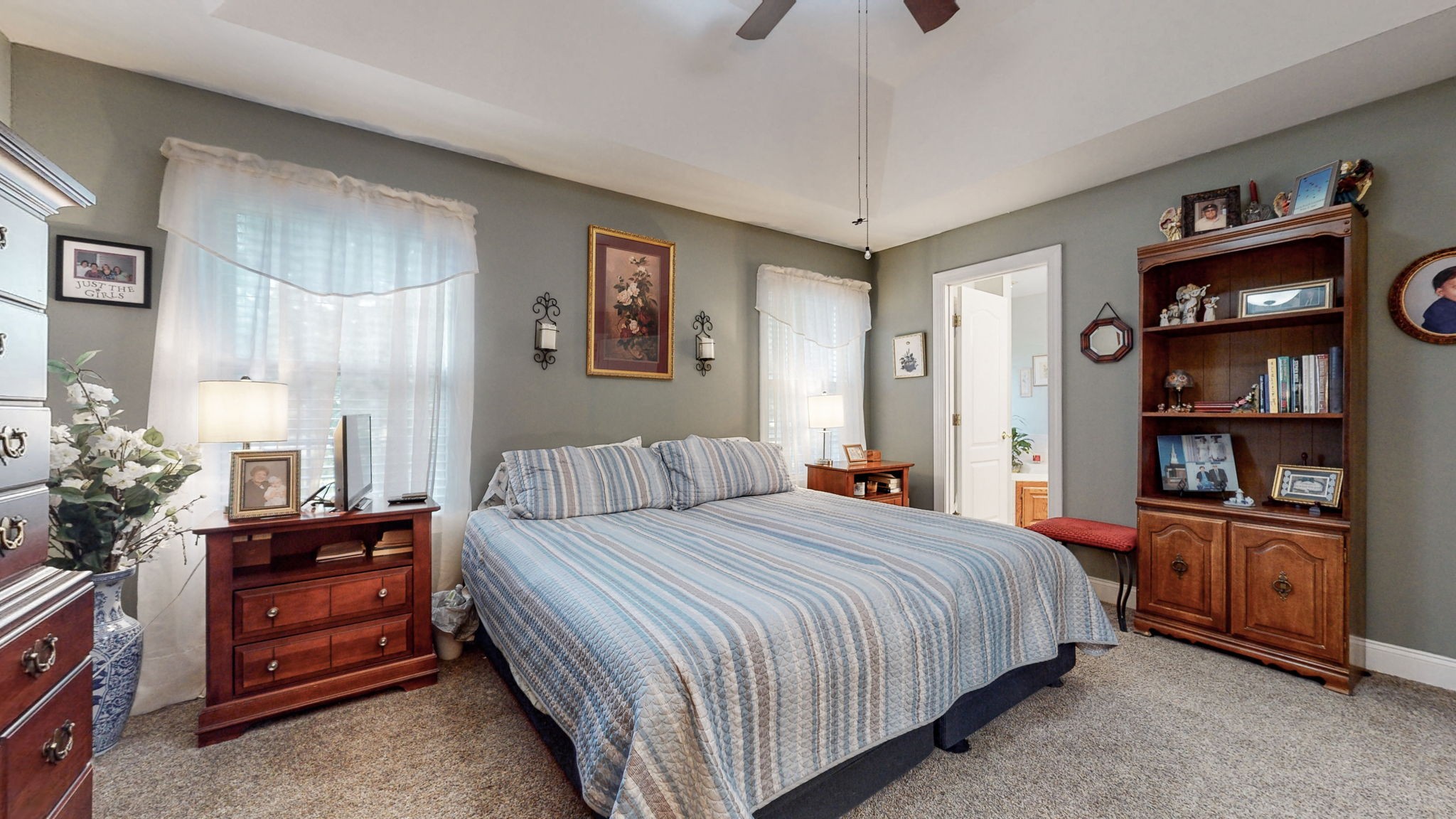 113 Stonegate Cir