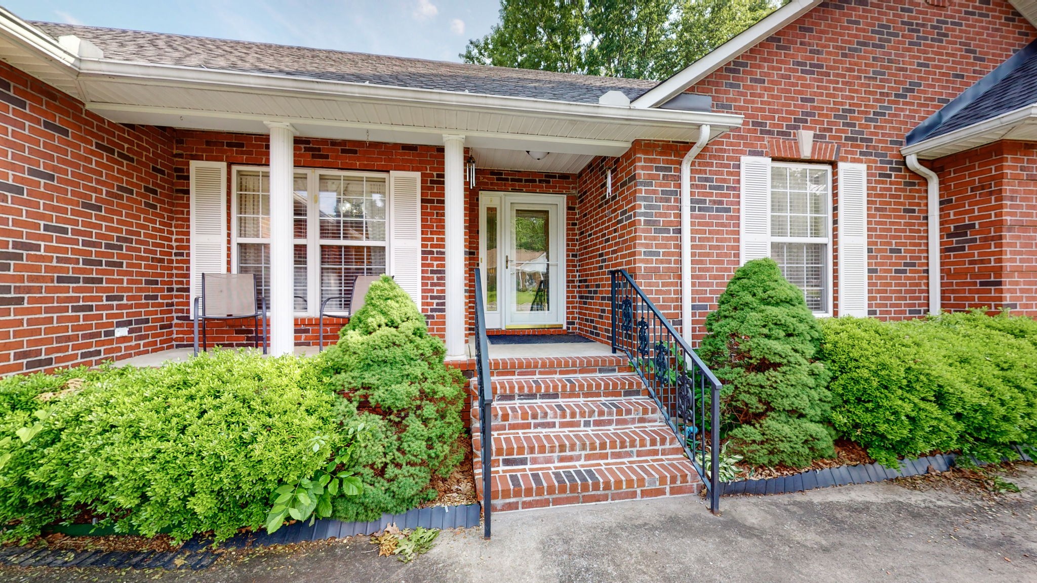 113 Stonegate Cir