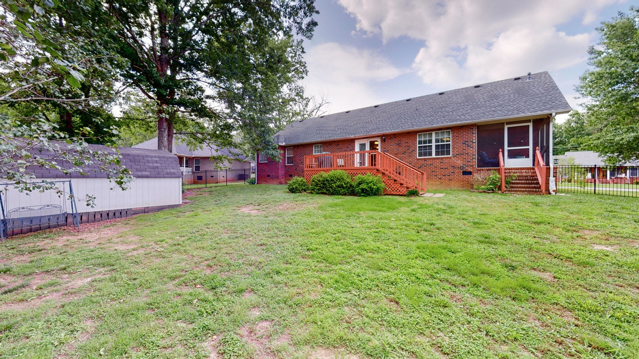 113 Stonegate Cir