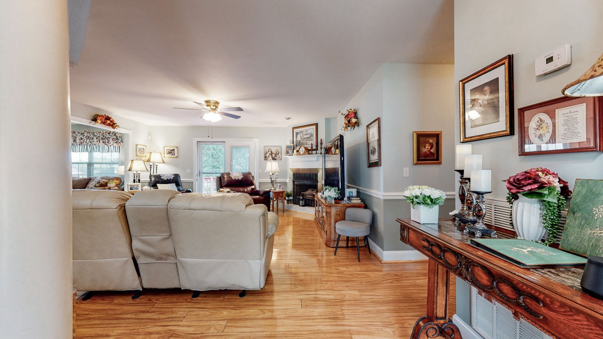 113 Stonegate Cir