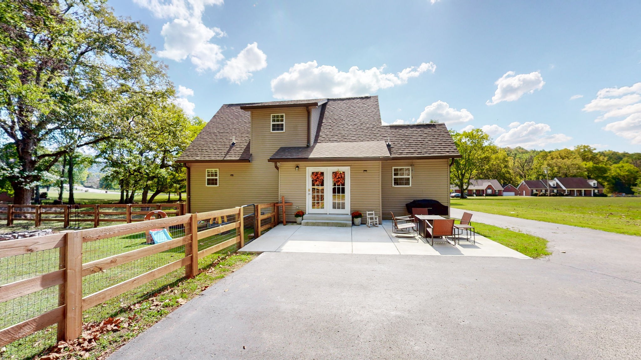207 Amanda Dr