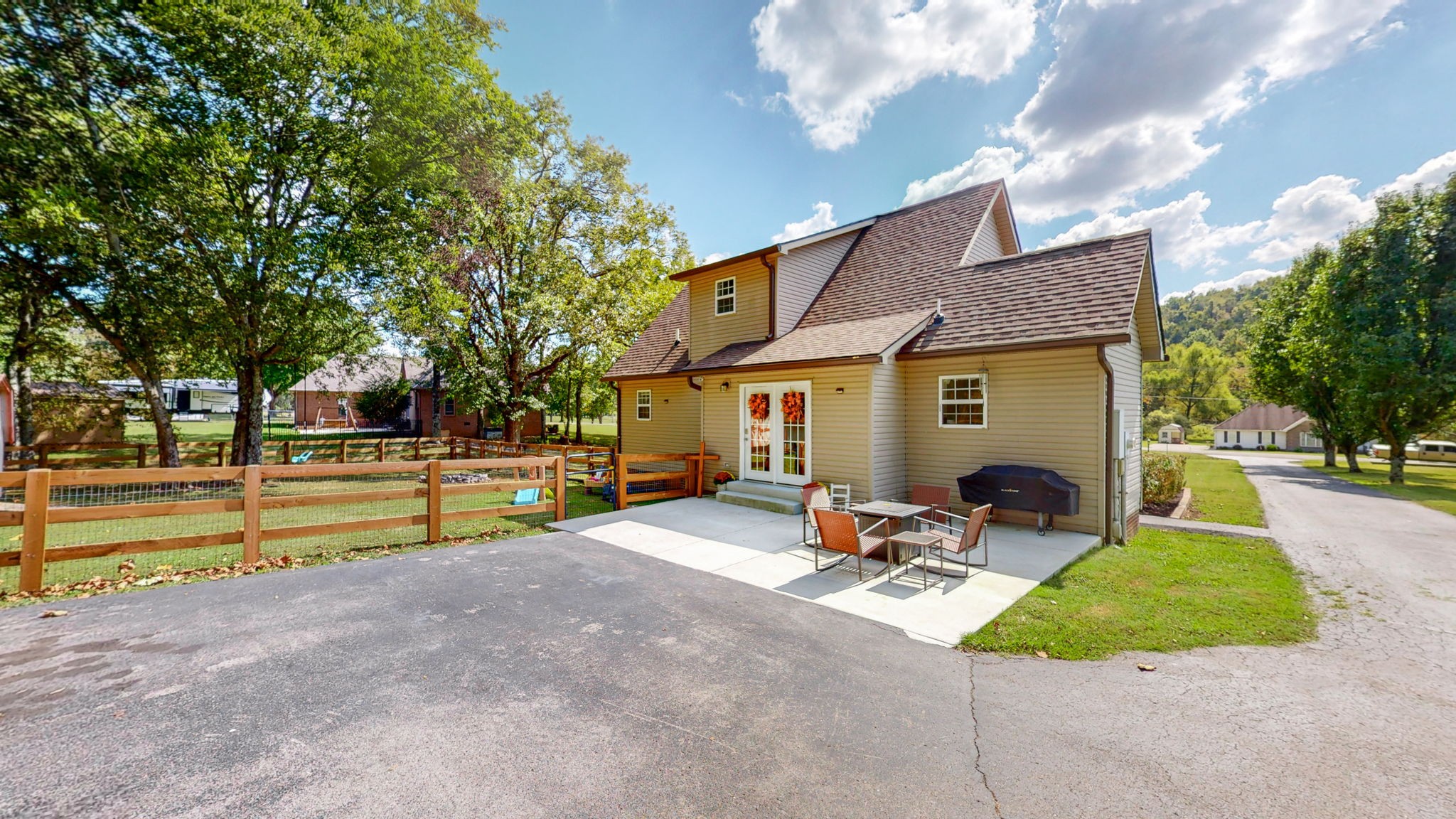 207 Amanda Dr