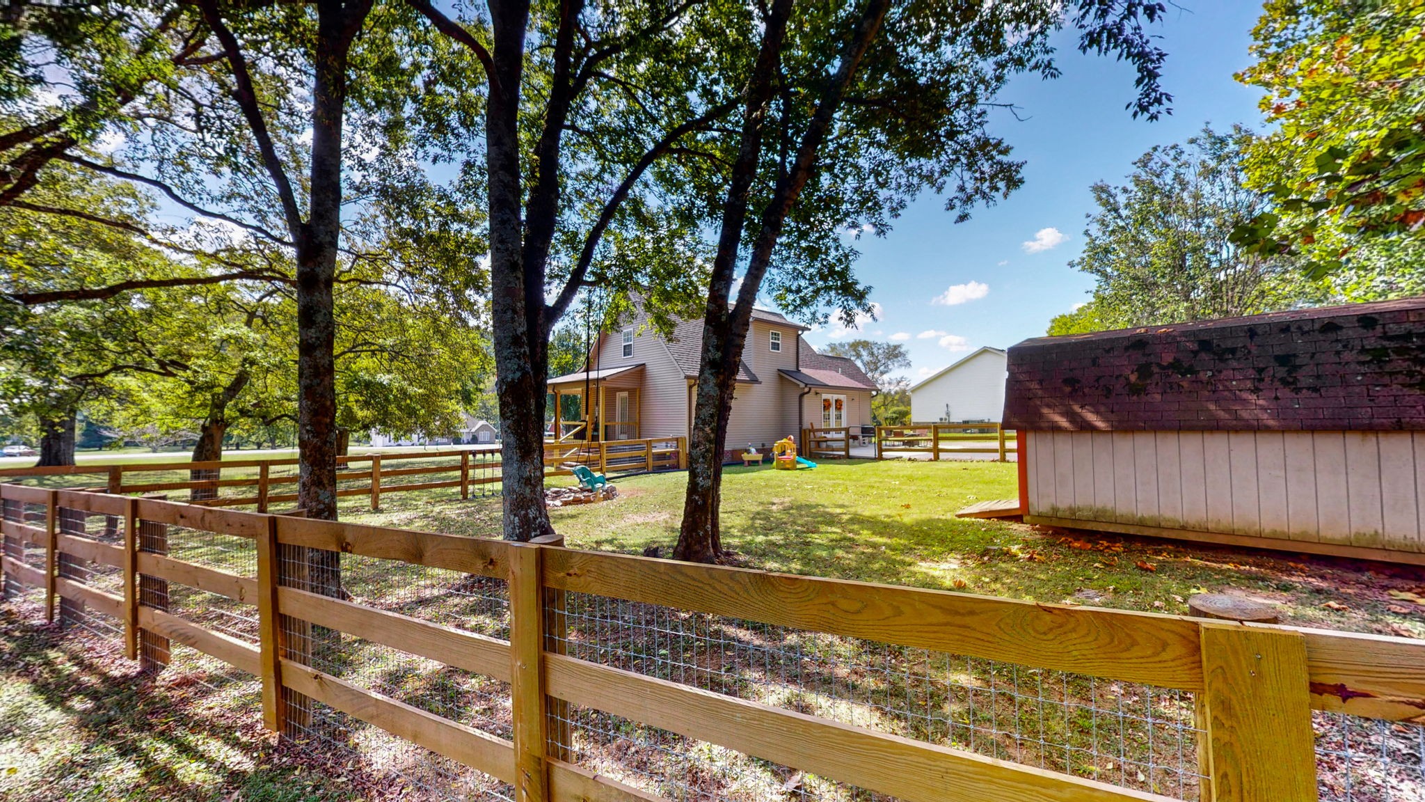 207 Amanda Dr