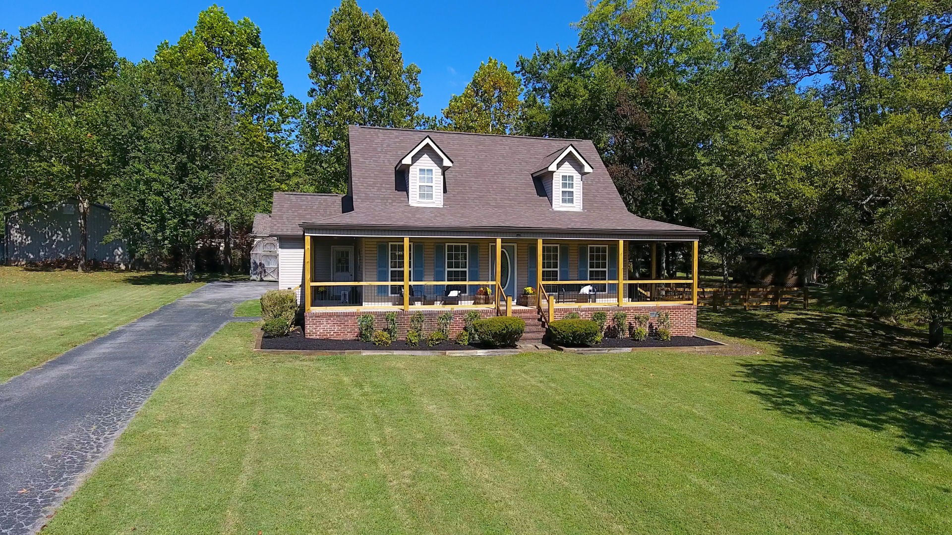 207 Amanda Dr