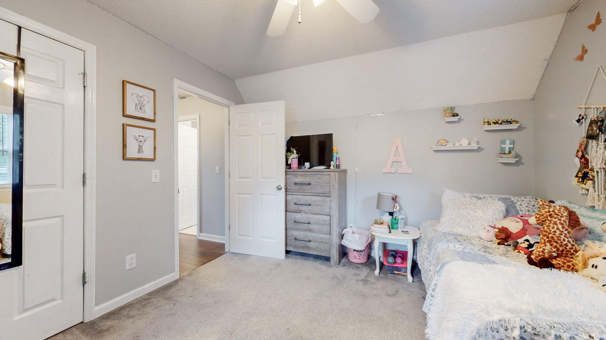207 Amanda Dr