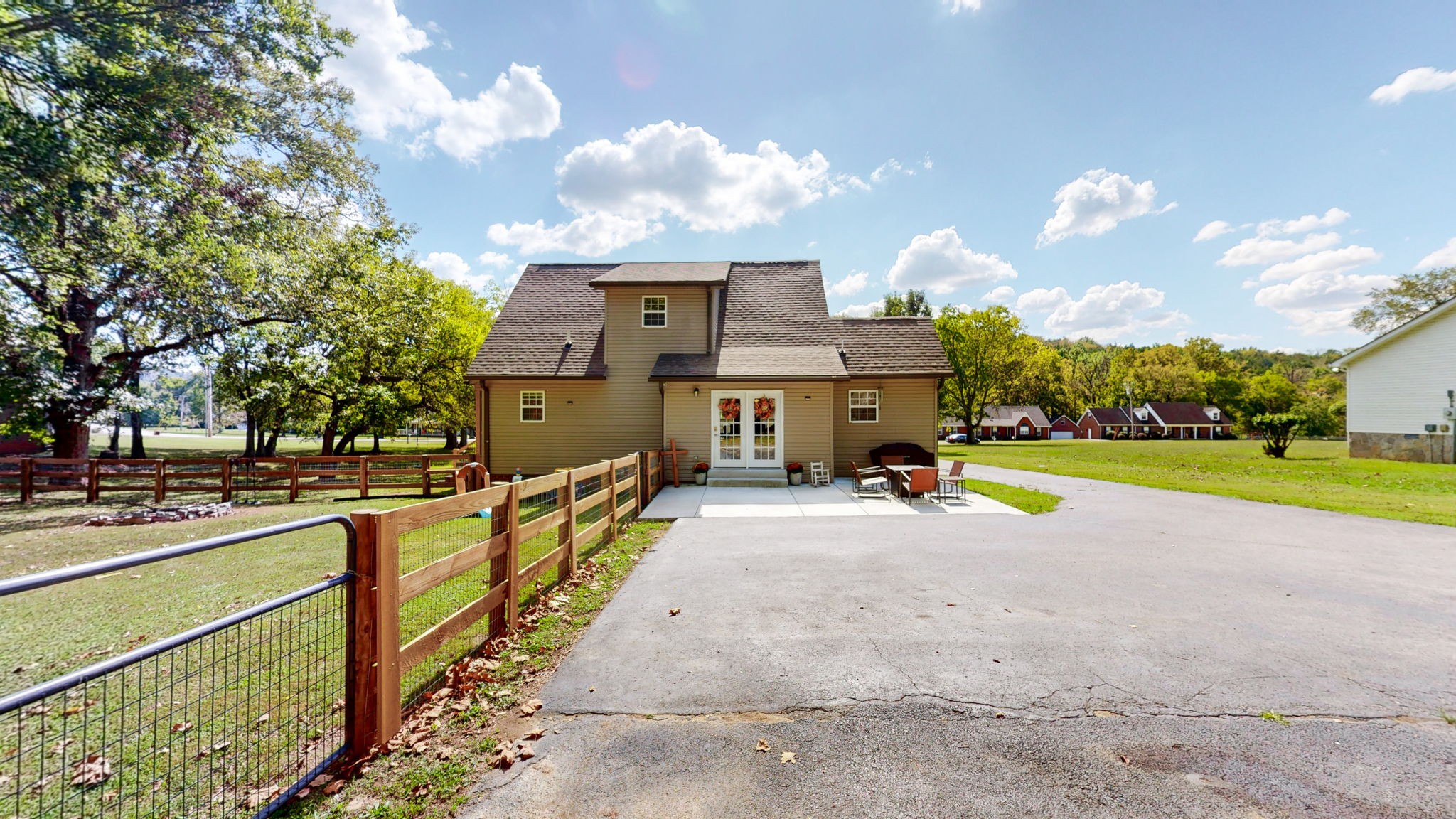 207 Amanda Dr