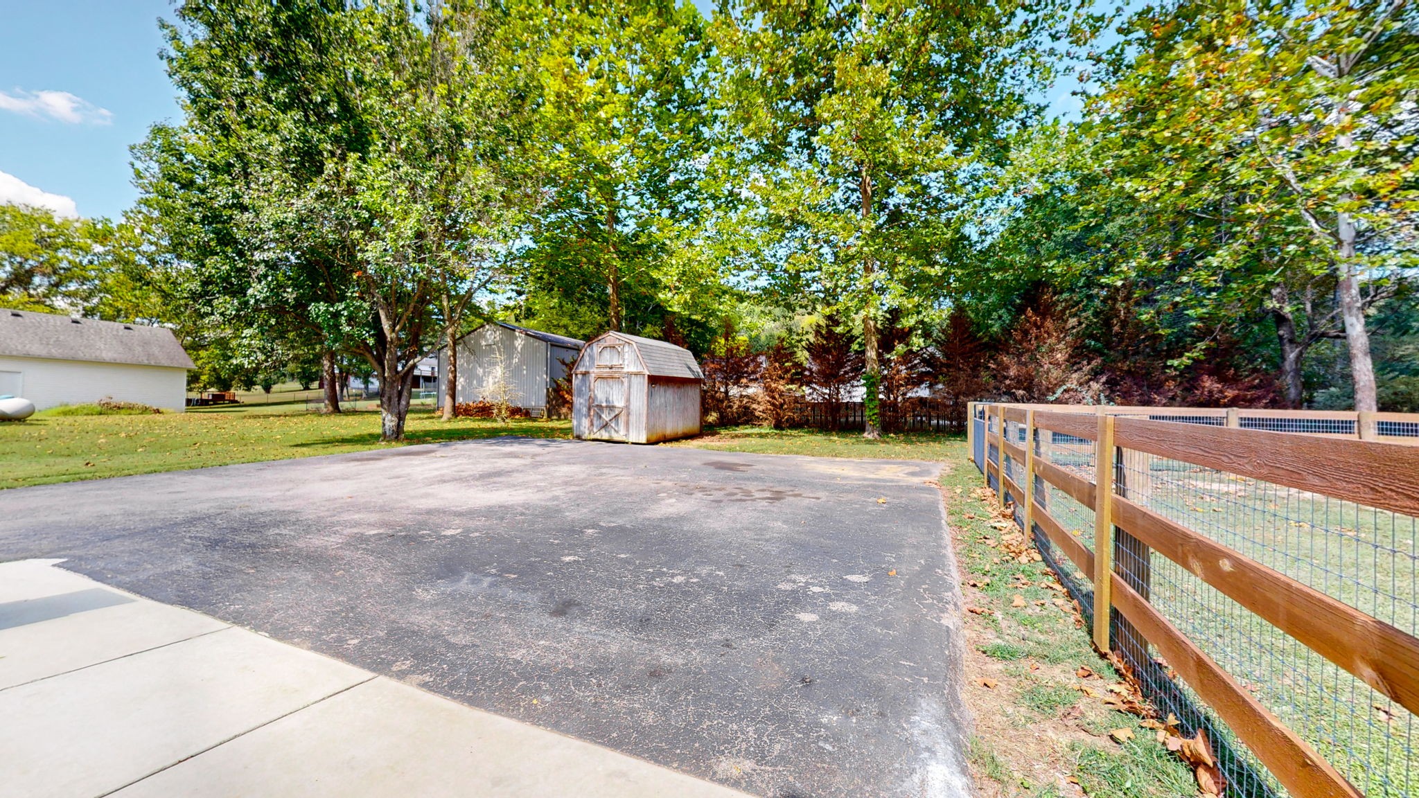 207 Amanda Dr