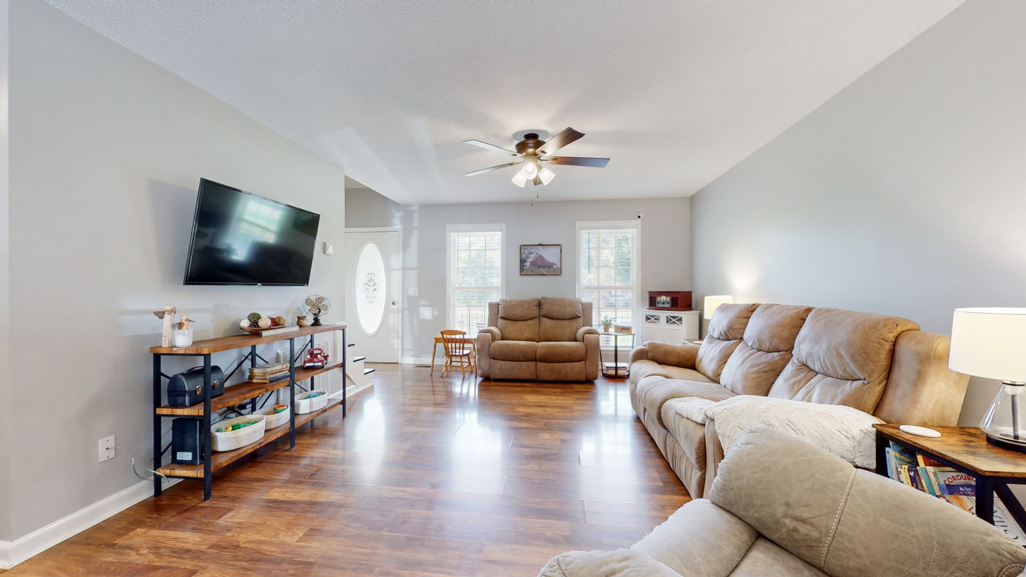 207 Amanda Dr