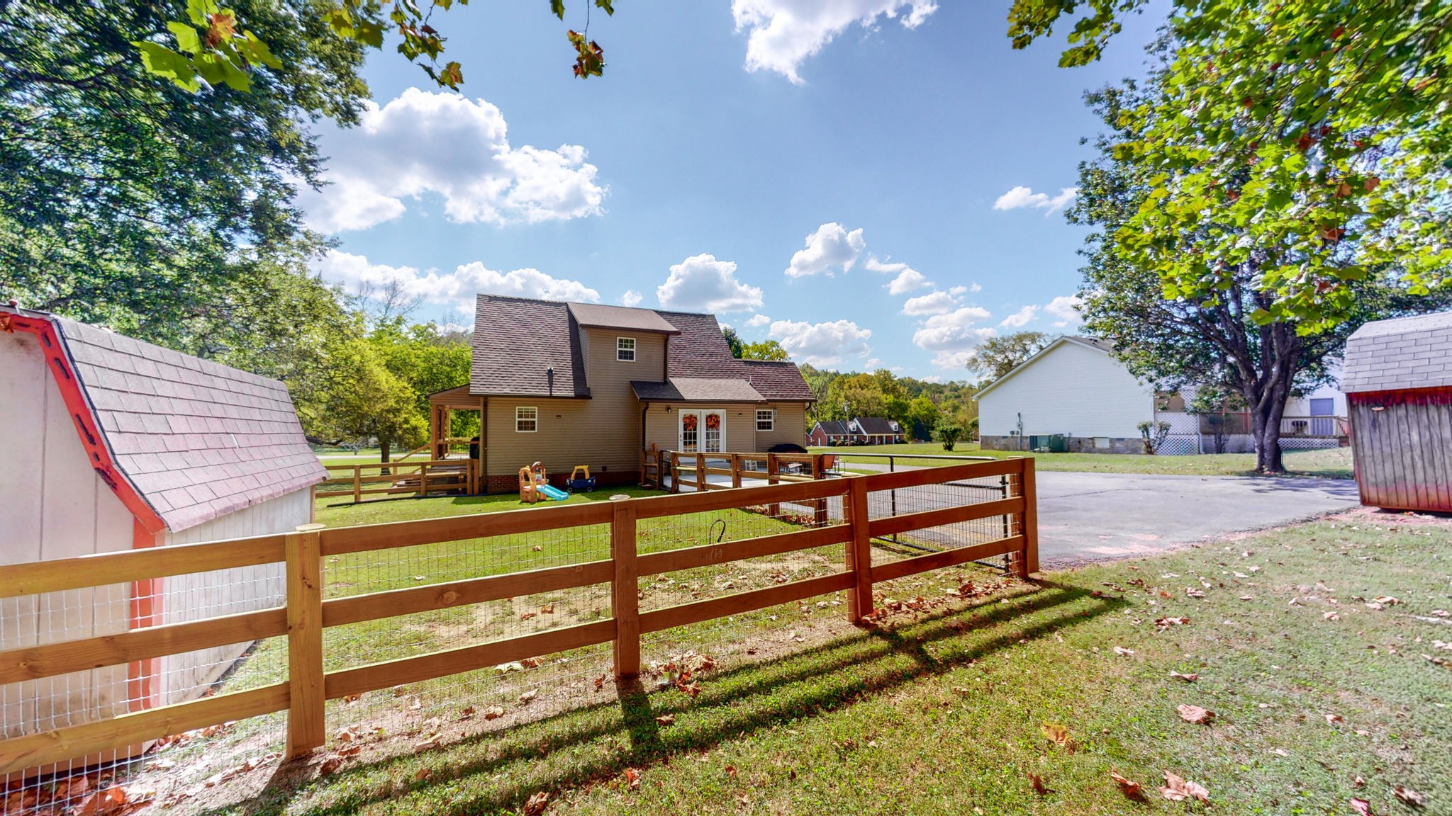 207 Amanda Dr