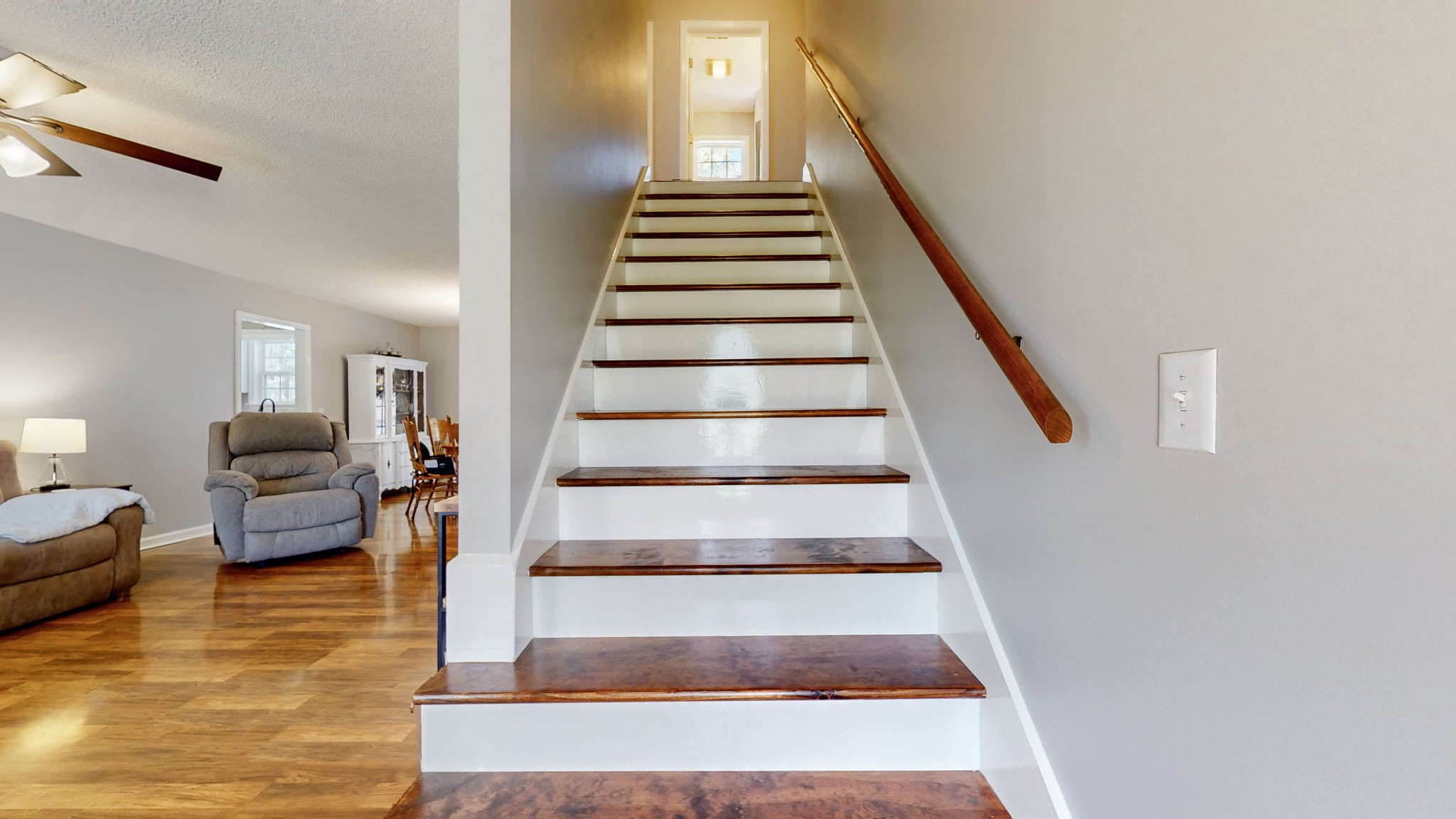 207 Amanda Dr