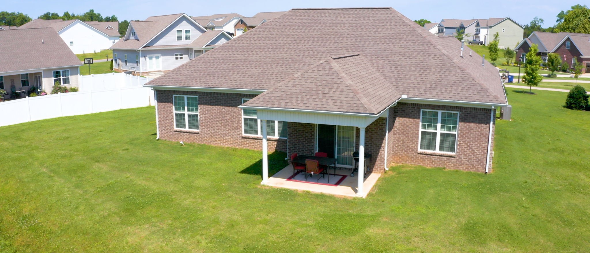 102 Rochester Dr