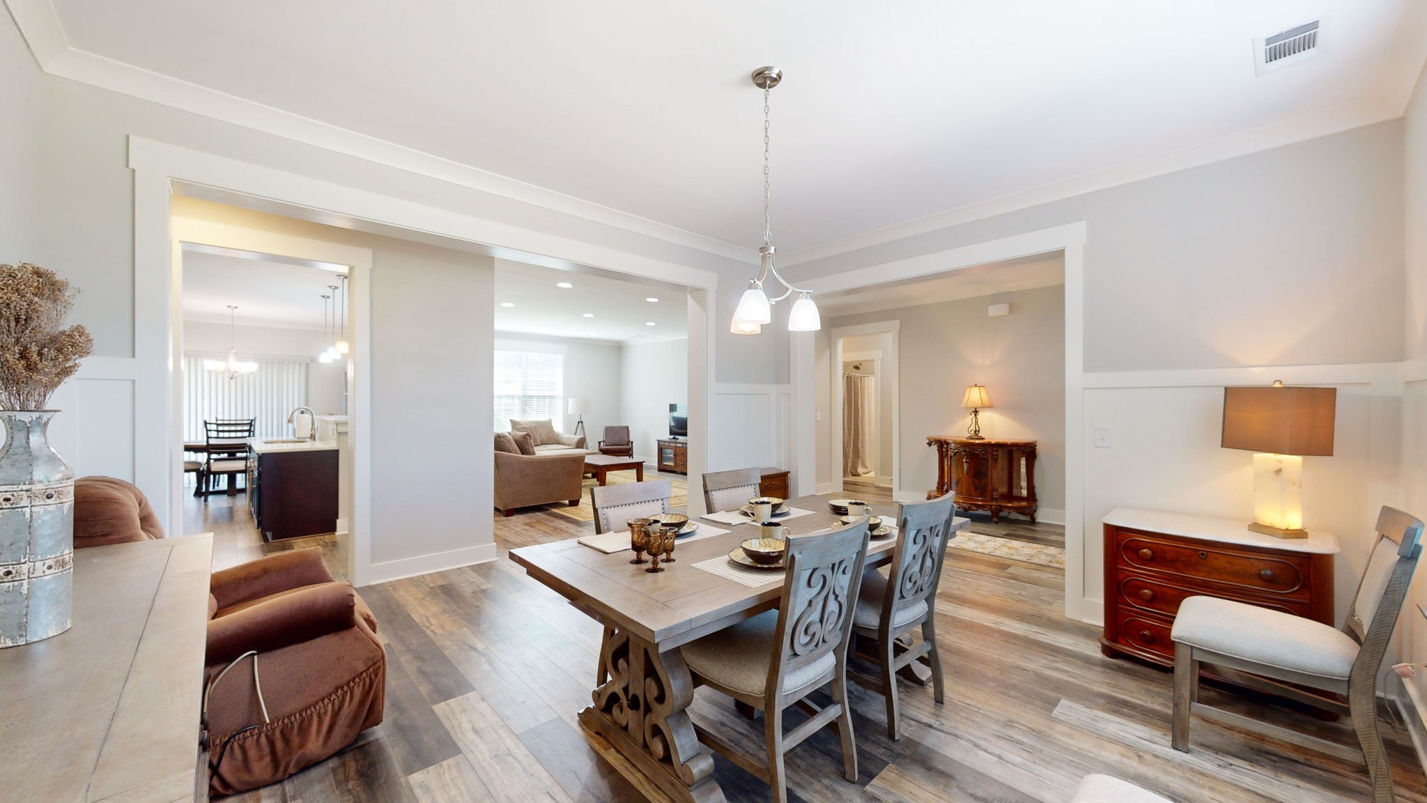 102 Rochester Dr