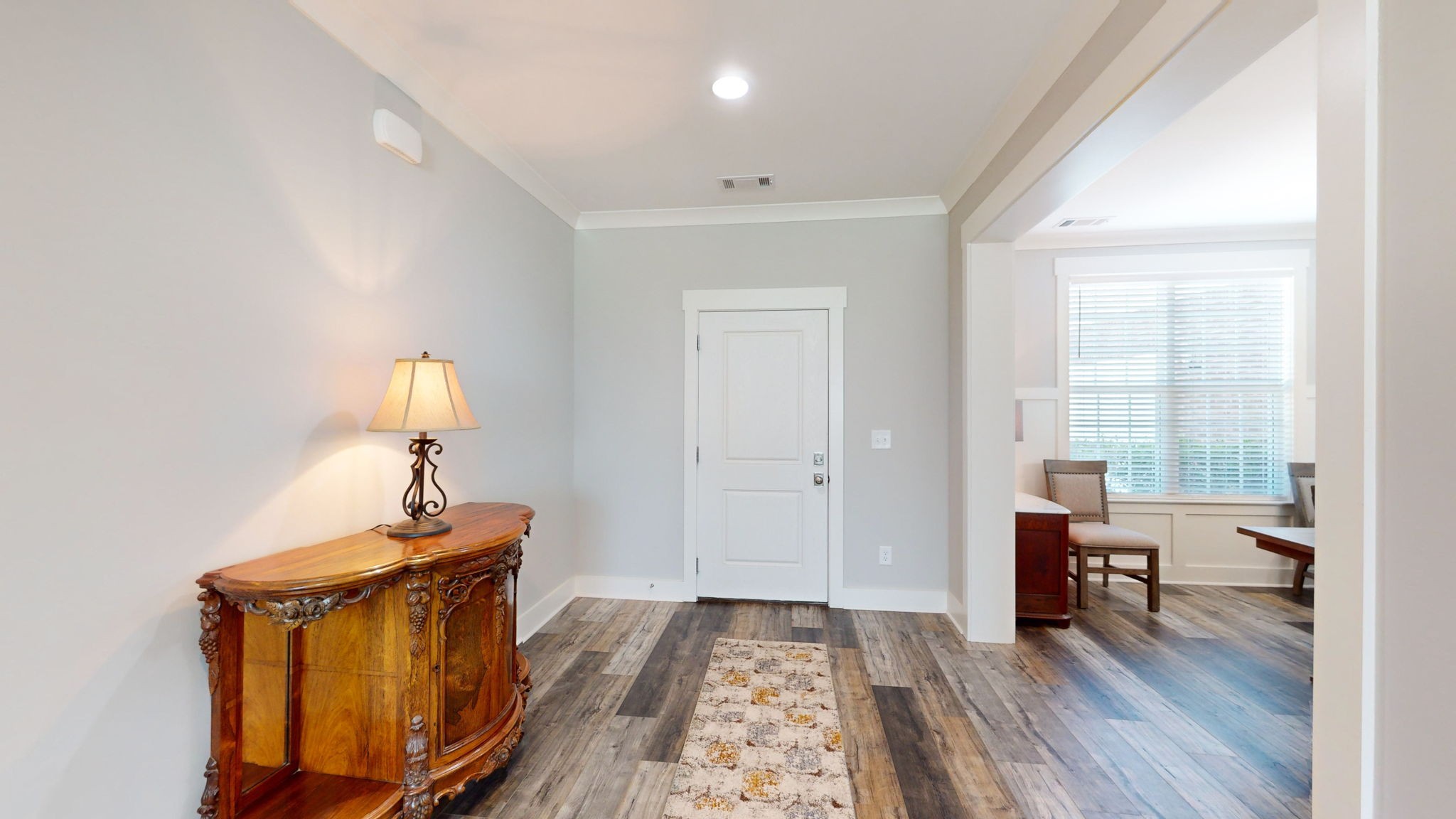 102 Rochester Dr