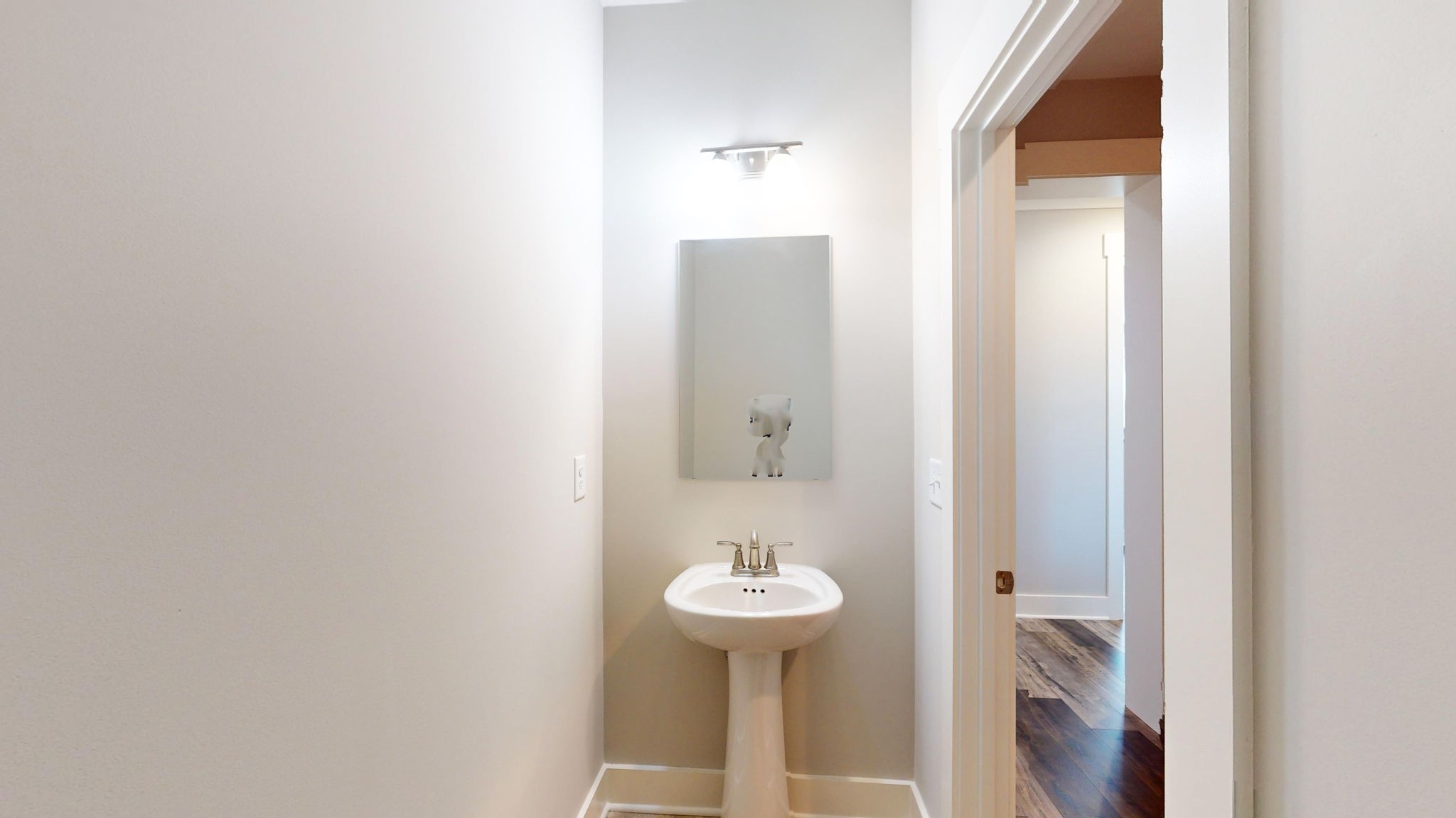 102 Rochester Dr